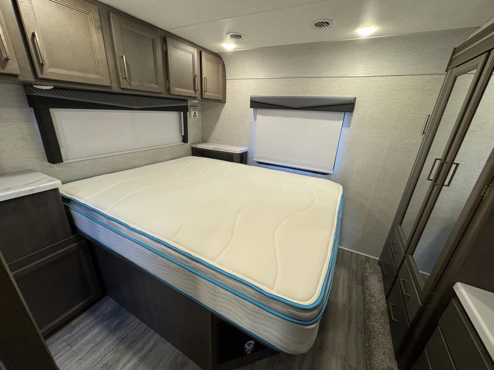 2024 FOUR WINDS 31EV