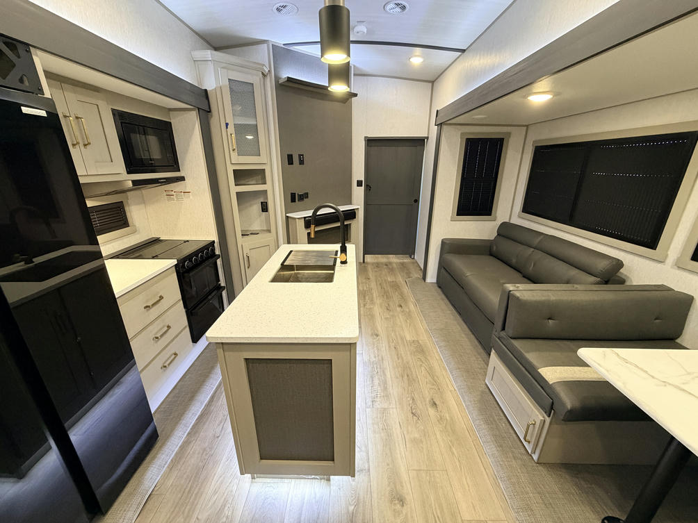 2024 Hemisphere 353BED