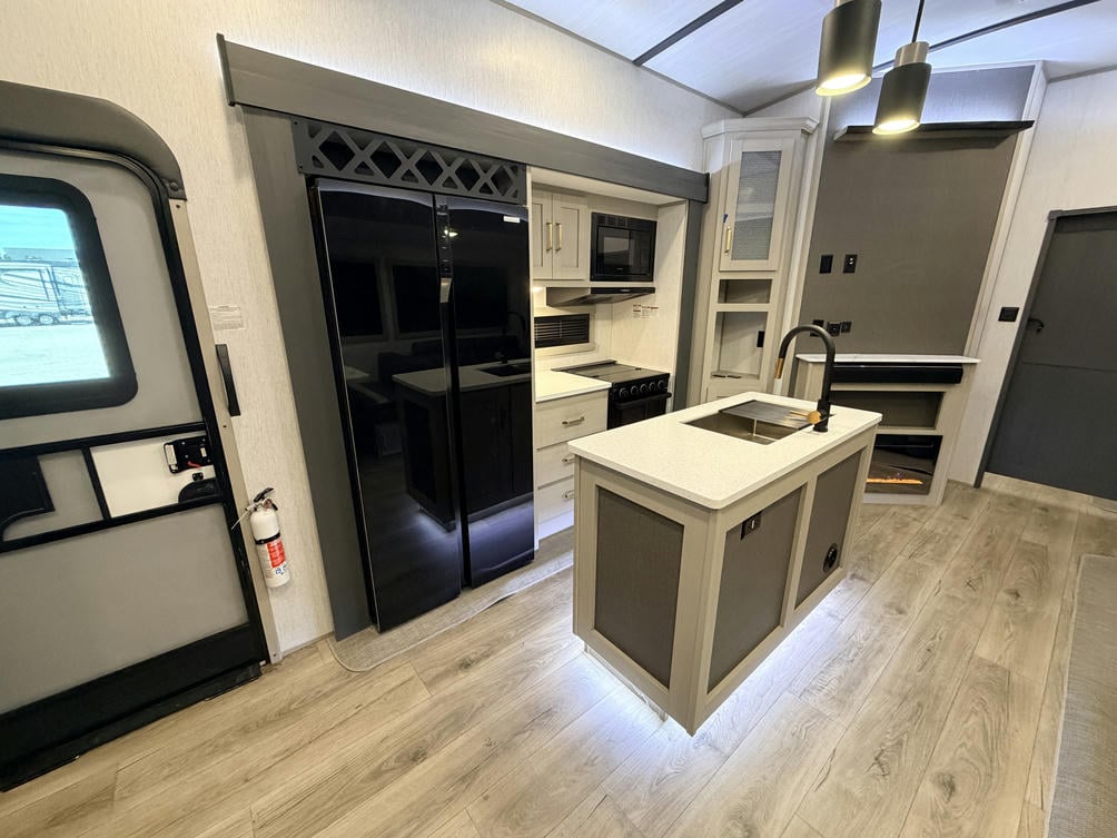 2024 Hemisphere 353BED