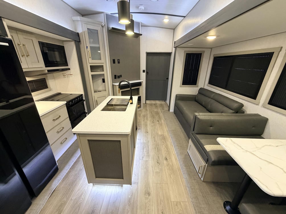 2024 Hemisphere 353BED