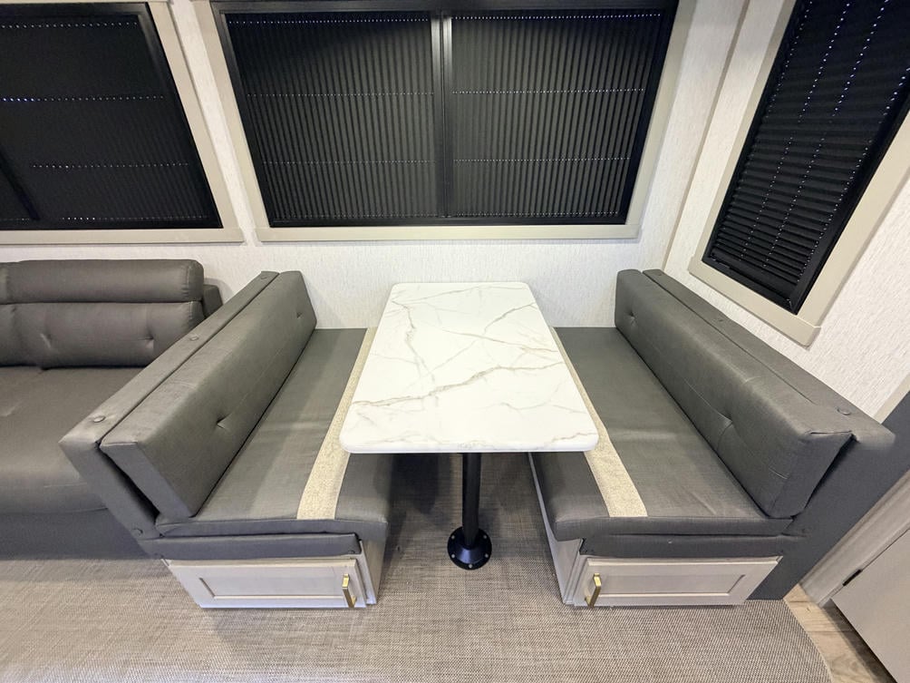 2024 Hemisphere 353BED