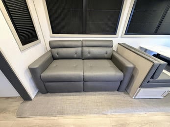 2024 Hemisphere 353BED