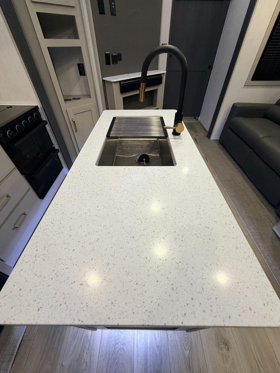 2024 Hemisphere 353BED