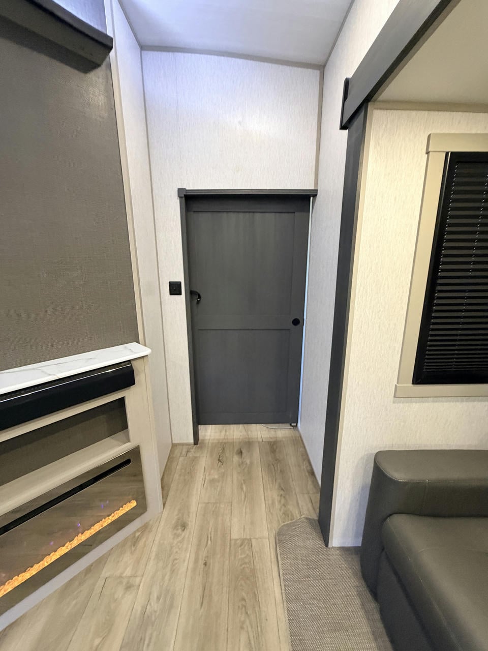 2024 Hemisphere 353BED