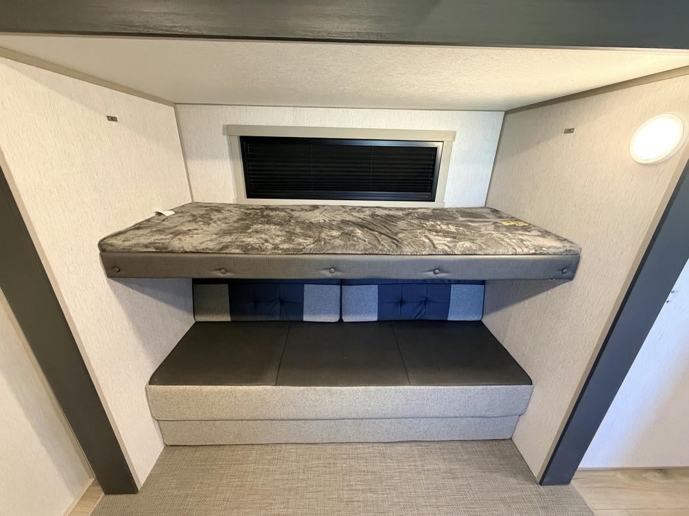 2024 Hemisphere 353BED