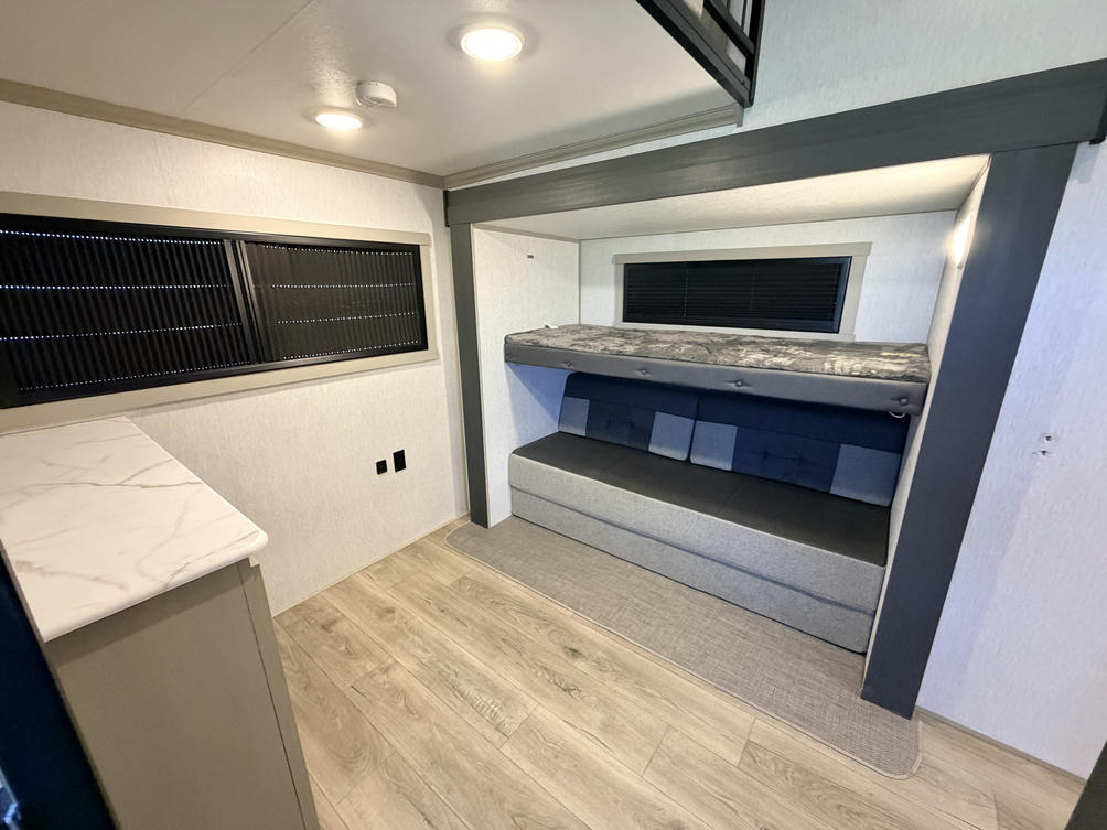 2024 Hemisphere 353BED