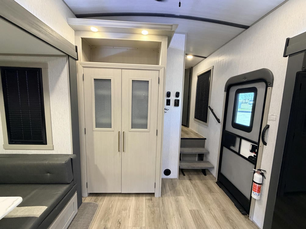 2024 Hemisphere 353BED