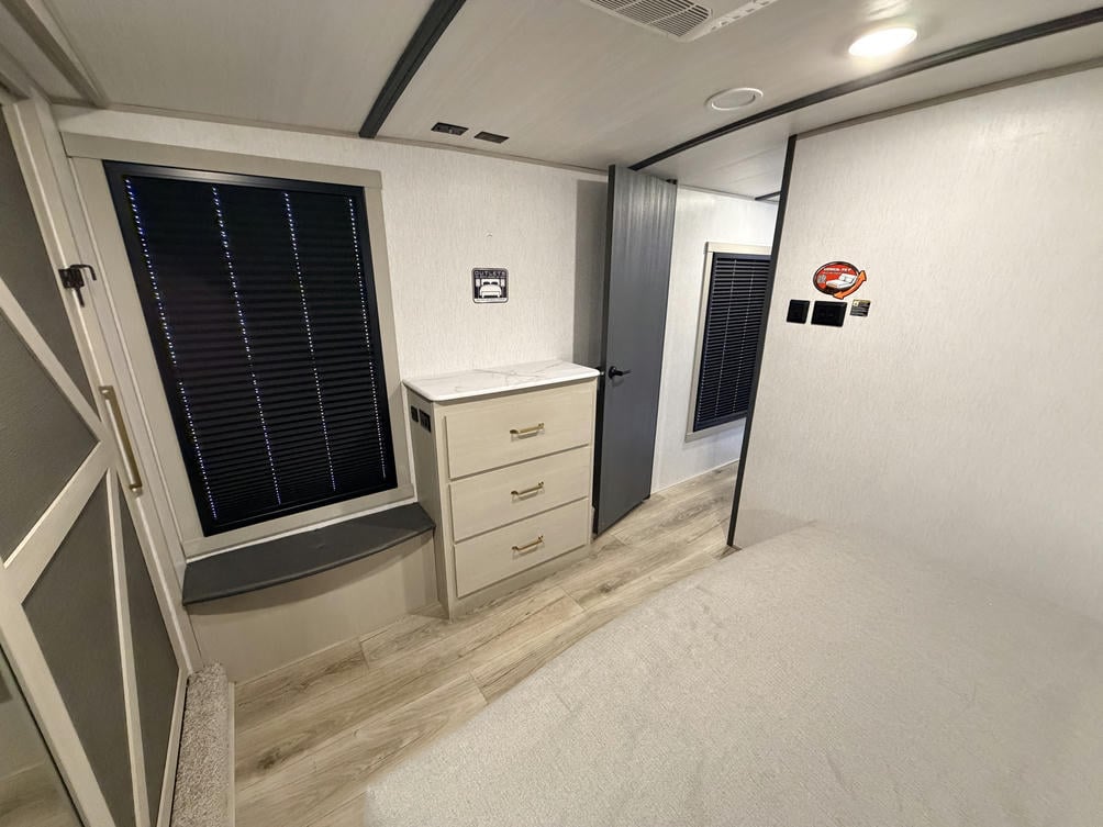 2024 Hemisphere 353BED