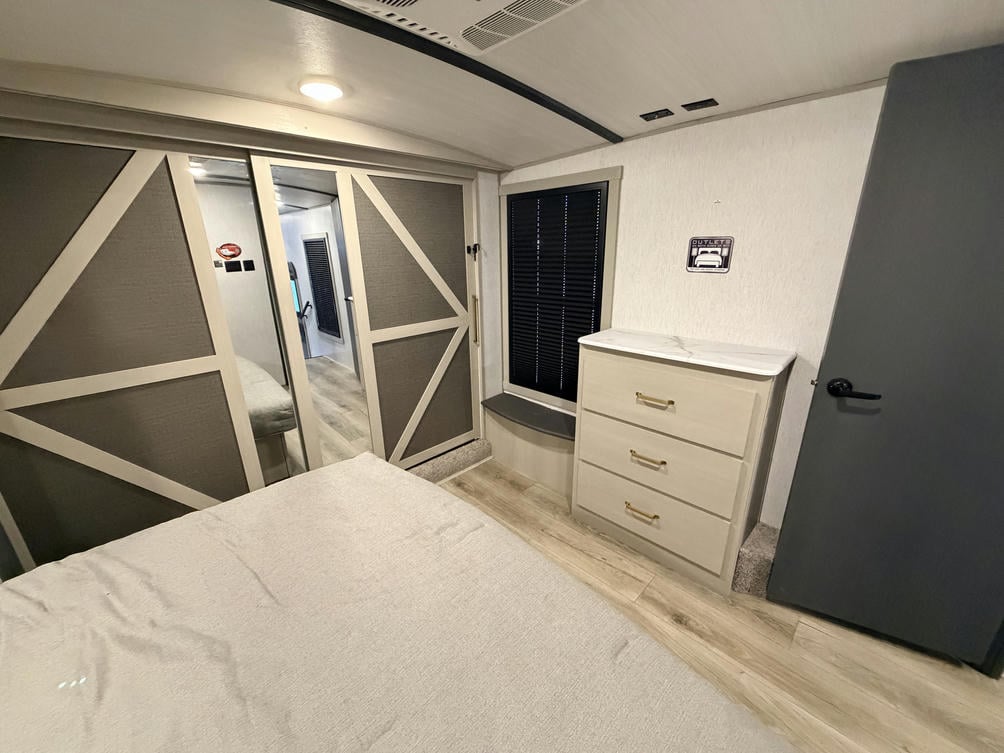 2024 Hemisphere 353BED