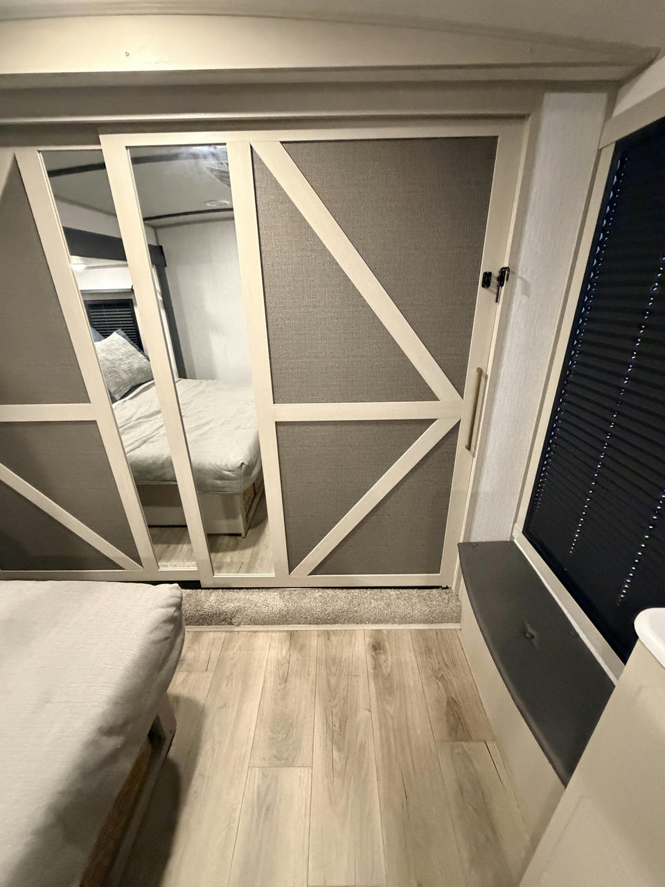 2024 Hemisphere 353BED