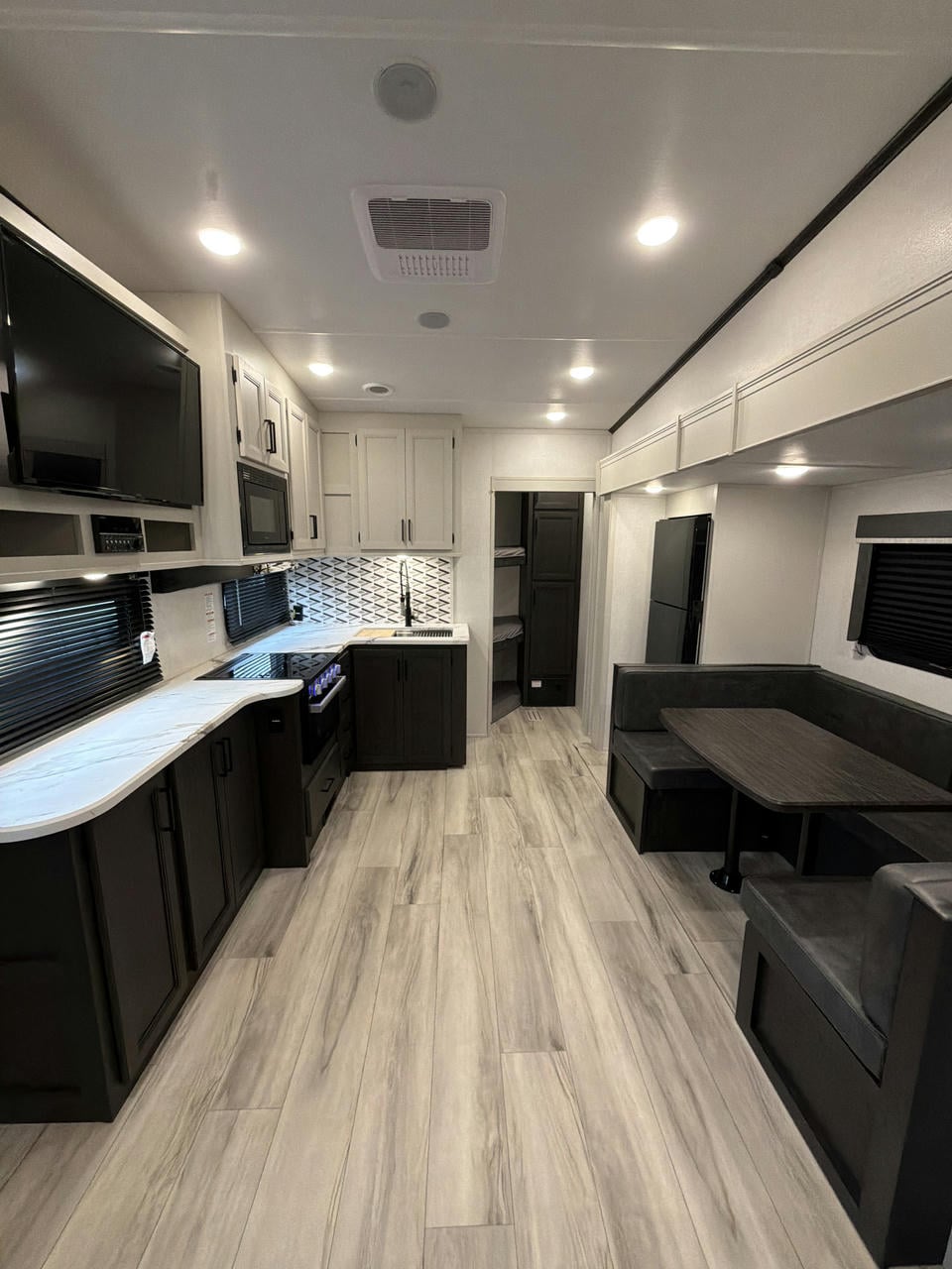 2025 Arcadia Select   27SBH