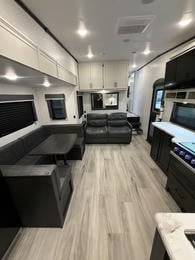 2025 Arcadia Select   27SBH