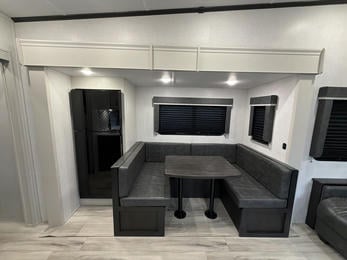 2025 Arcadia Select   27SBH