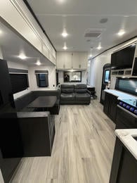 2025 Arcadia Select   27SBH