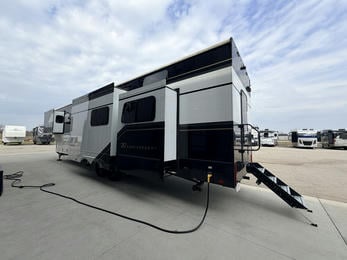 2025 Bighorn 392DS