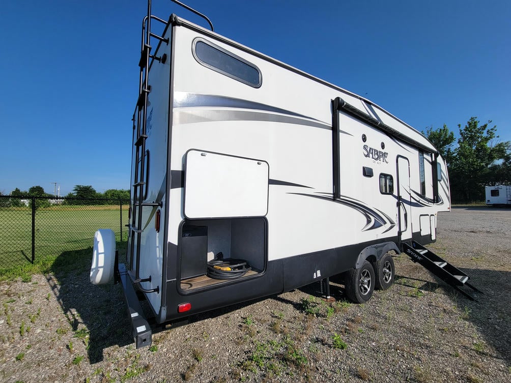 2018 Sabre 27BHD