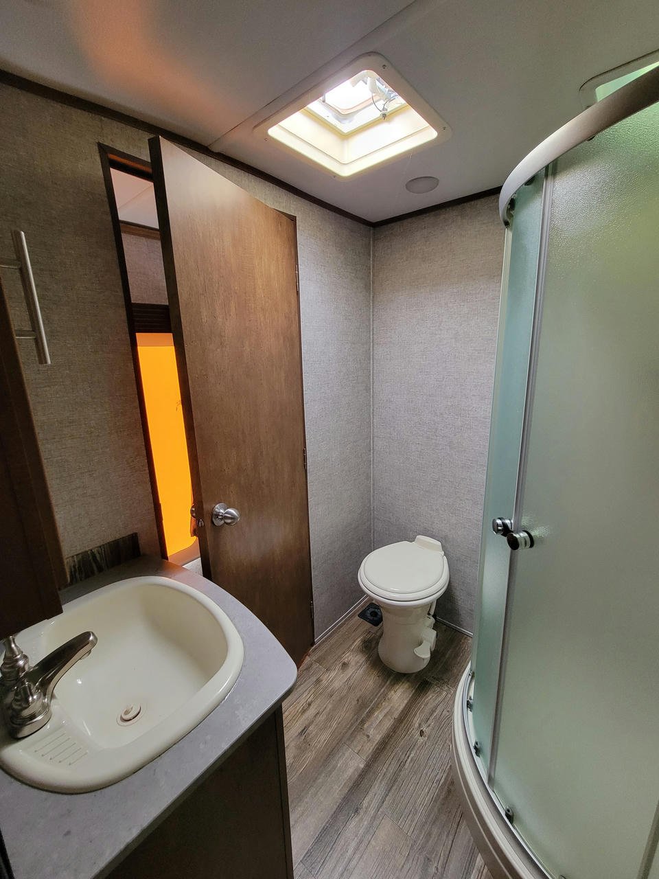 2018 Sabre 27BHD