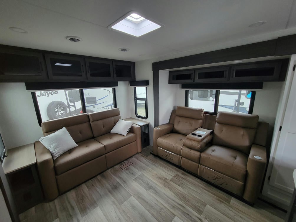 2026 SPORTTREK TOURING STT343VIK