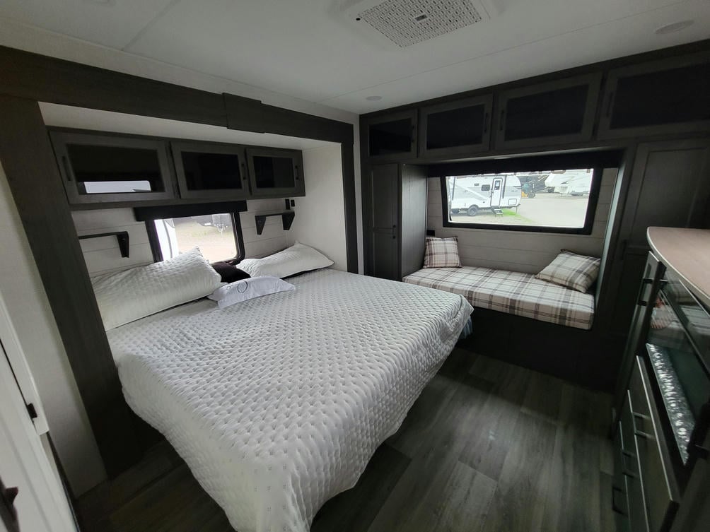 2026 SPORTTREK TOURING STT343VIK