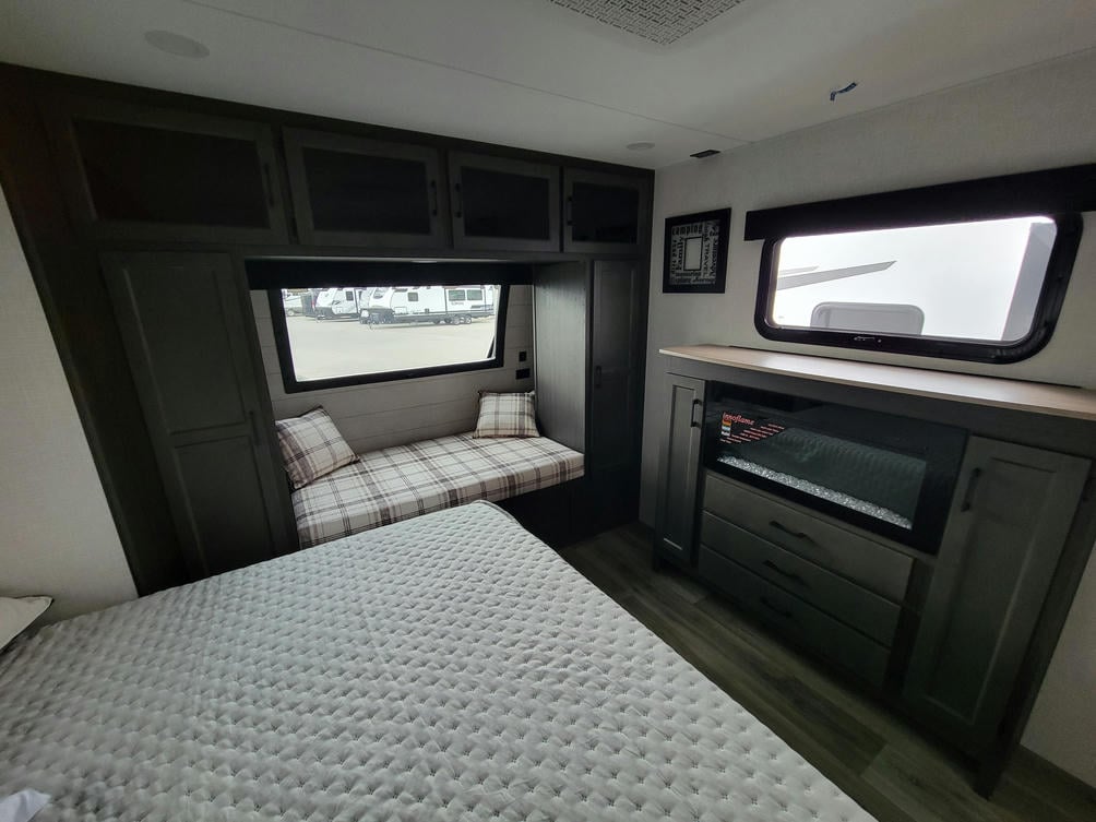 2026 SPORTTREK TOURING STT343VIK