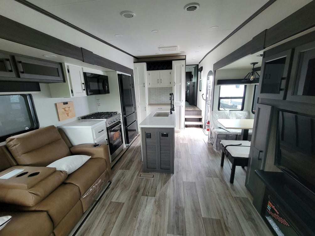 2026 SPORTTREK TOURING STTF353VIK