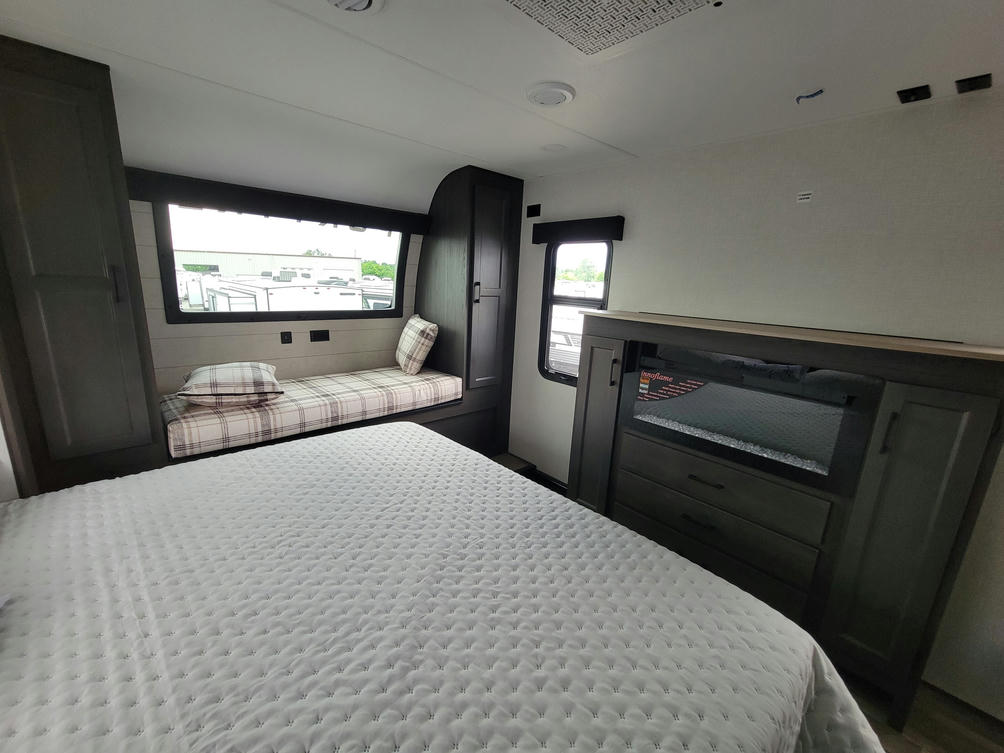 2026 SPORTTREK TOURING STTF353VIK